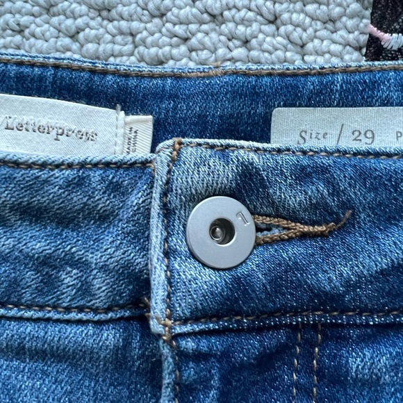 Anthropologie Pilcro And The Letterpress Flare Flounce floral bell bottom capris - Picture 11 of 14